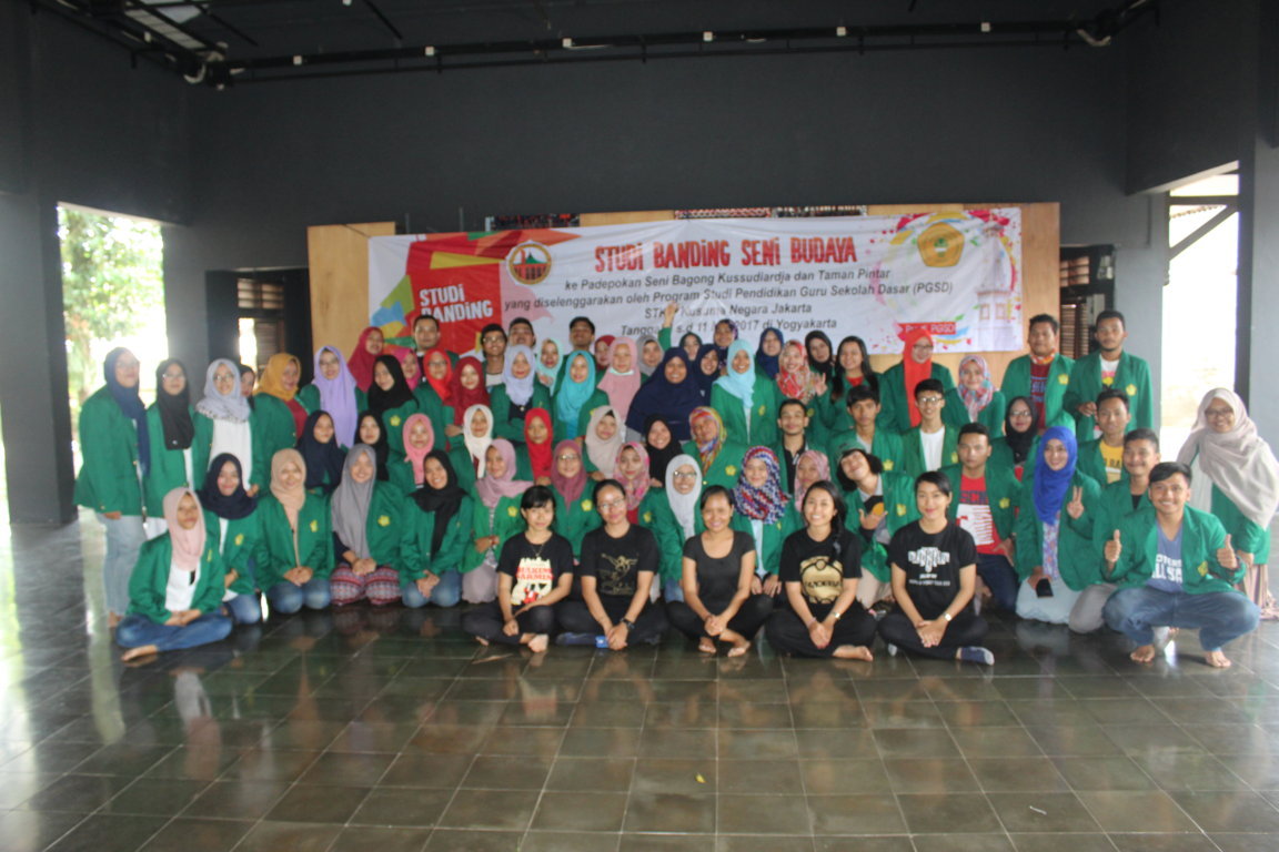 Studi Banding